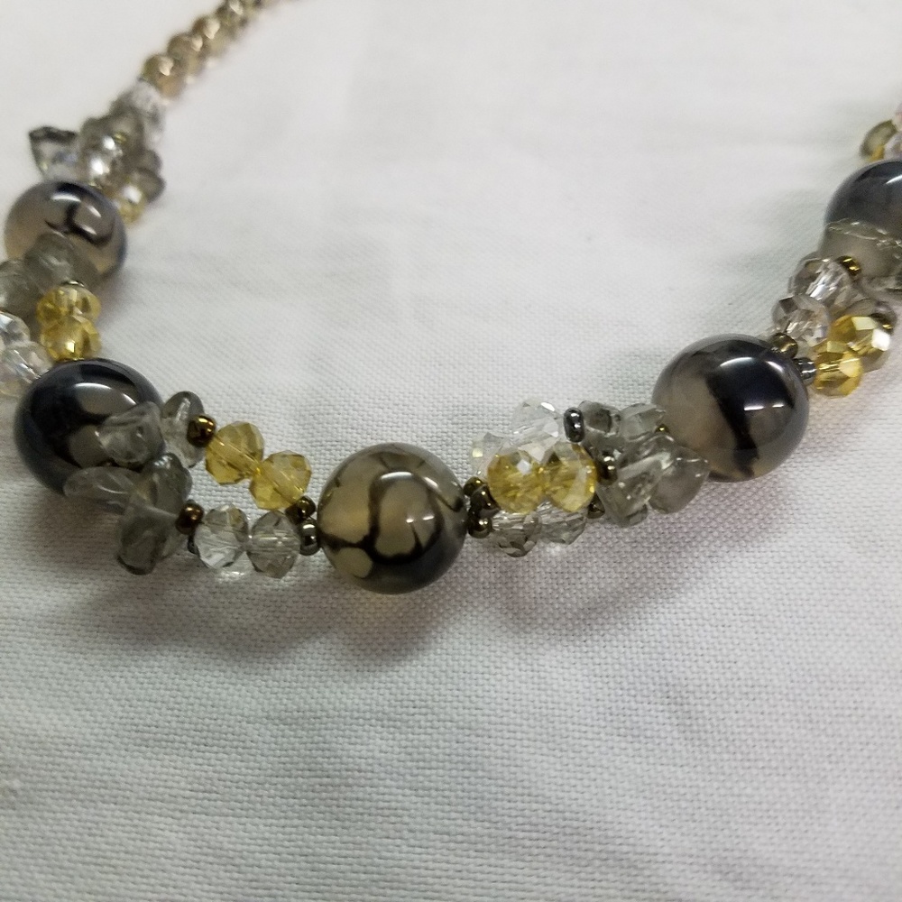 Stone & Glass Beaded Necklace - Picture 4 of 6